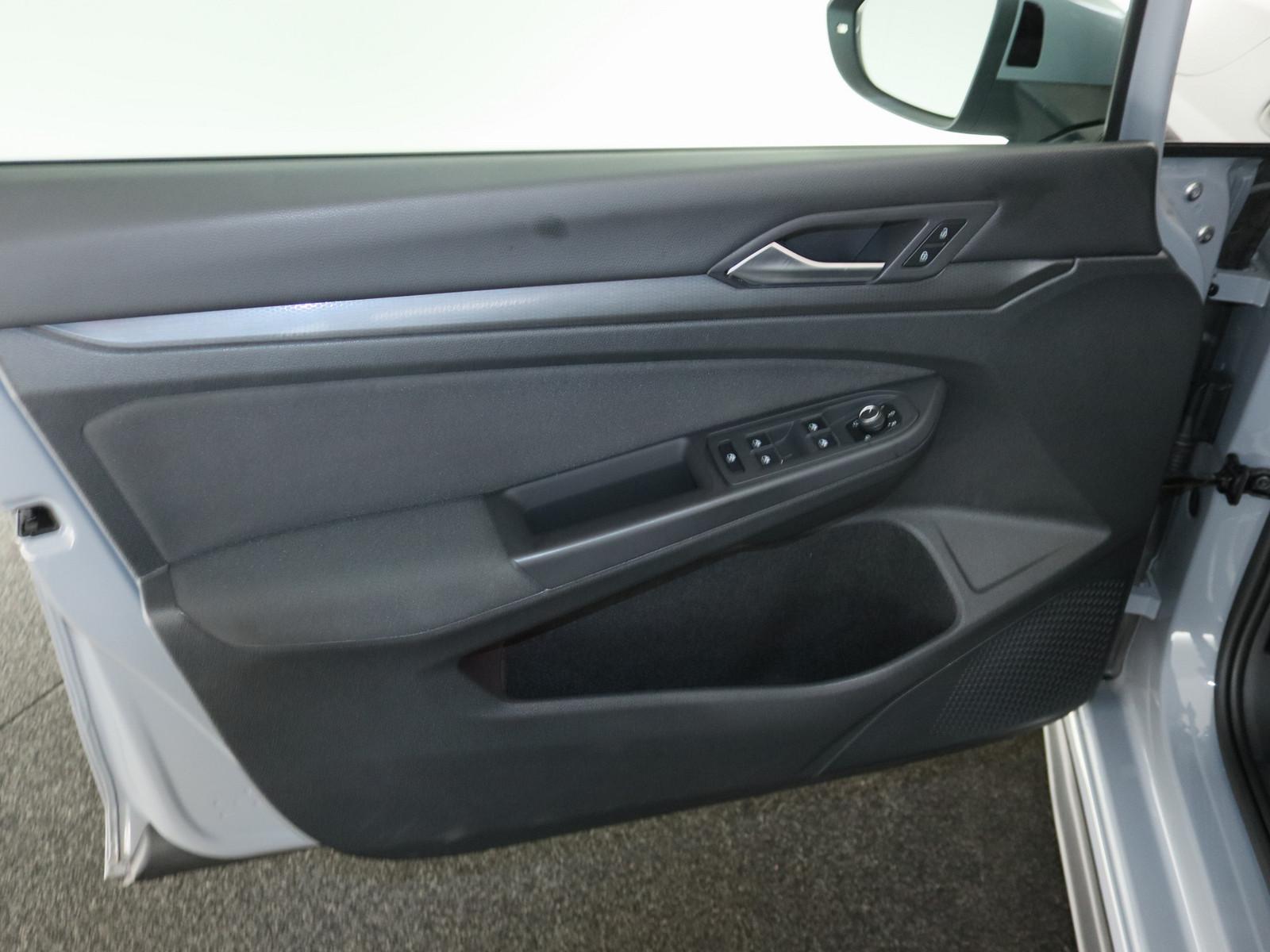 Volkswagen Golf VIII 2.0 TSI GTI AHK PANO LED STANDHZ ACC, миниатюра 12