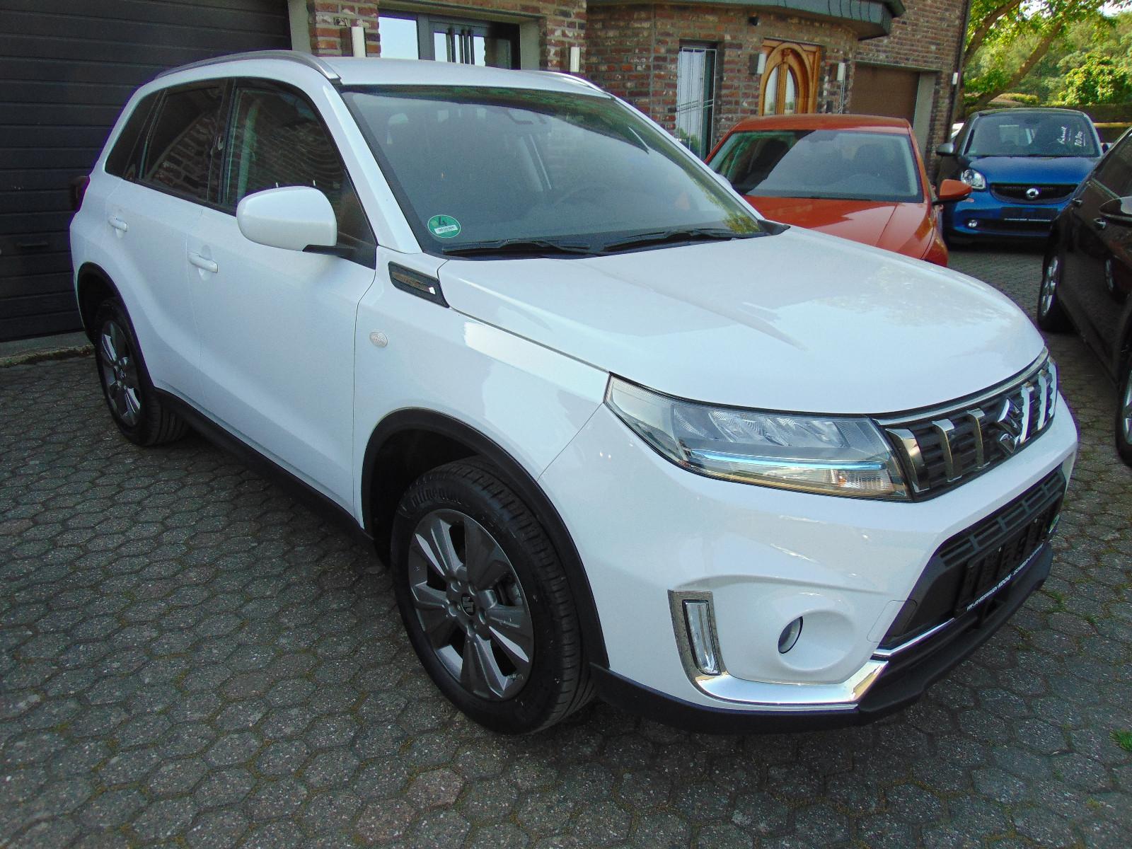 Suzuki Vitara 1.4 Hybrid Comfort *Kamera*Navi*Insp. neu