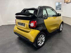 SMART ForTwo Cabrio EQ*PASSION*PDC*DAB*SHZ* SMART ForTwo Cabrio EQ*PASSION*PDC*DAB*SHZ*