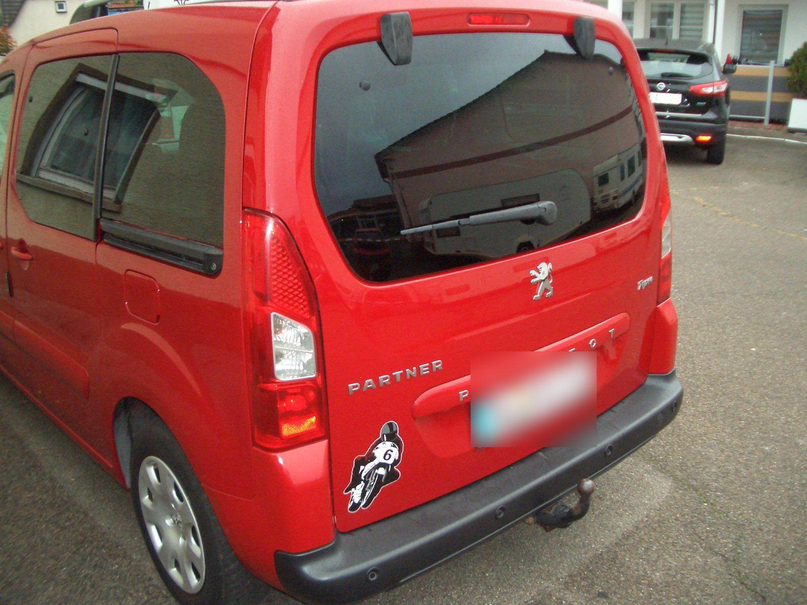 Peugeot Partner 2010 — engine 109 HP (80kW)
