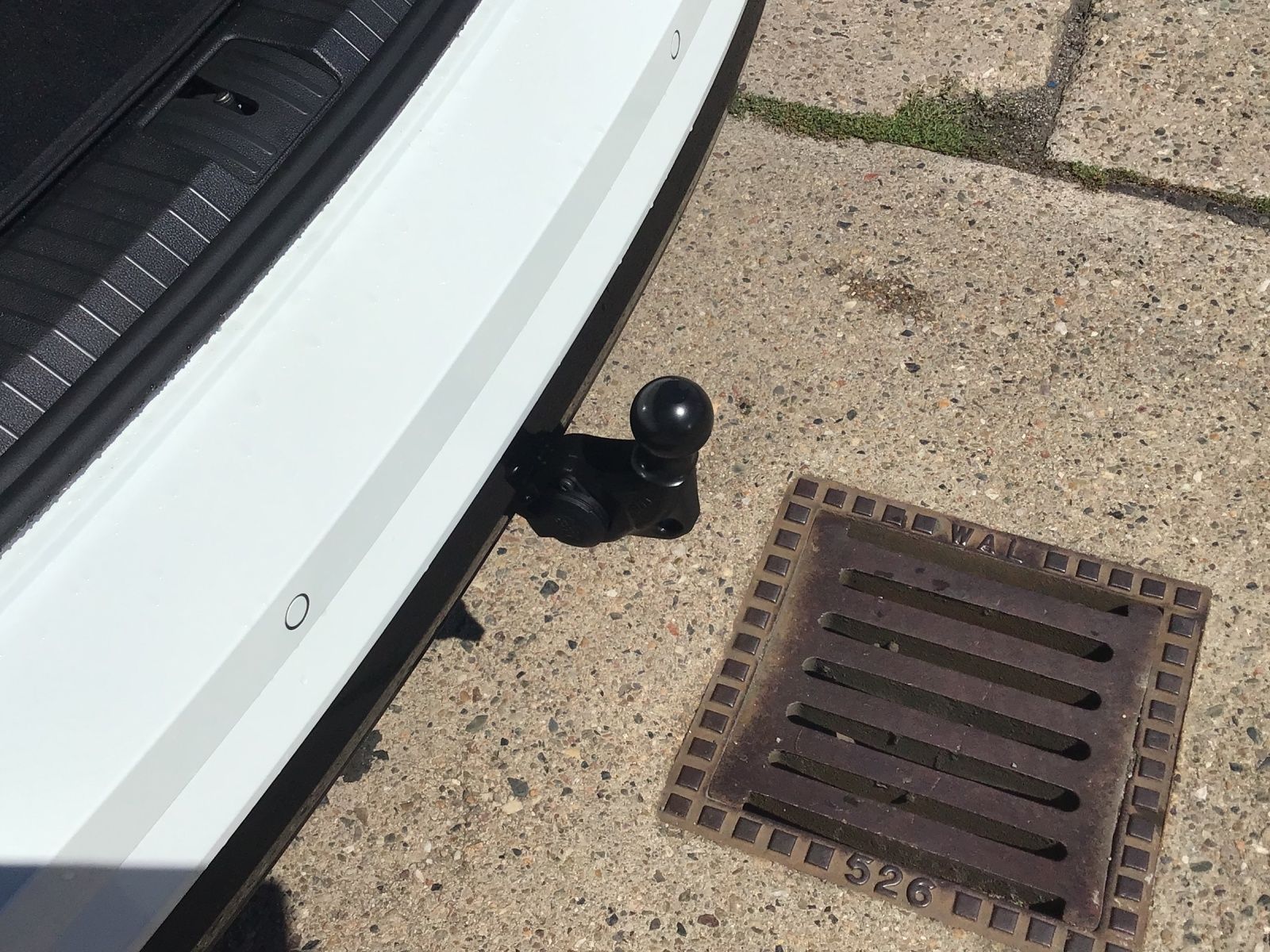 Fahrzeugabbildung Volkswagen Touran TSI R-Line Highline DSG LED ACC 18" AHK S