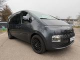 Hyundai STARIA 2.2 CRDi Prime 9-Sitzer Automatik 2WD... - Hyundai STARIA von privat