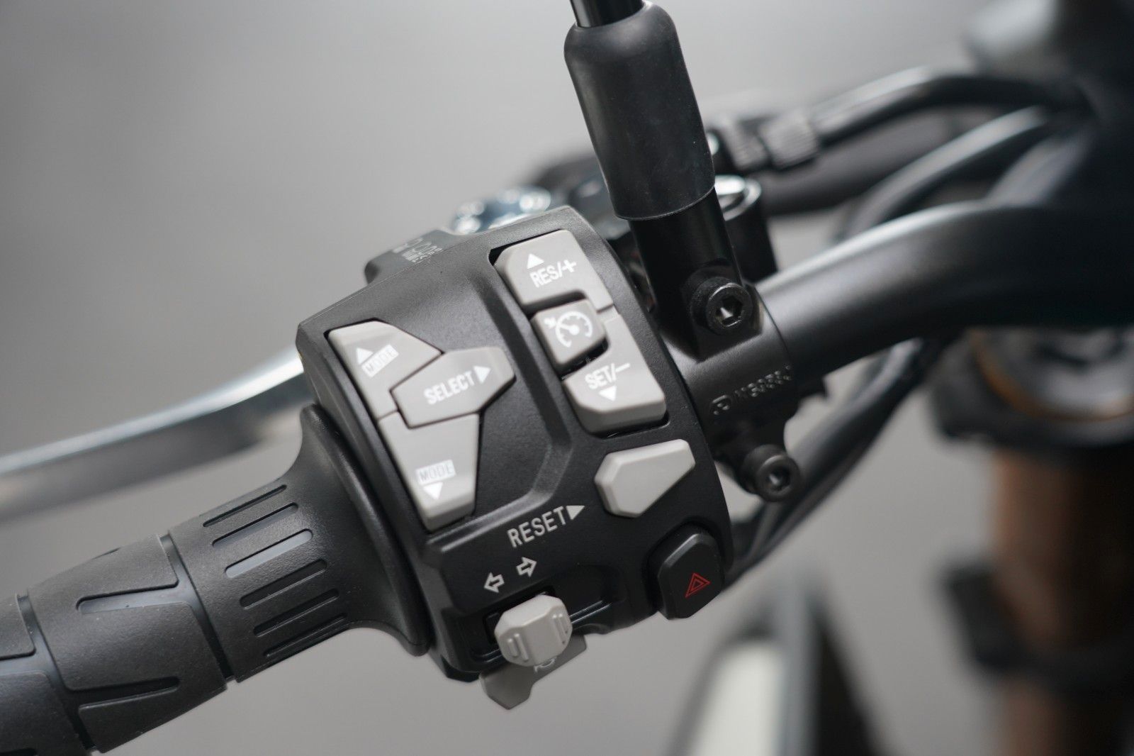 Fahrzeugabbildung Kawasaki Z900SE 2026 4 Jahre Garantie