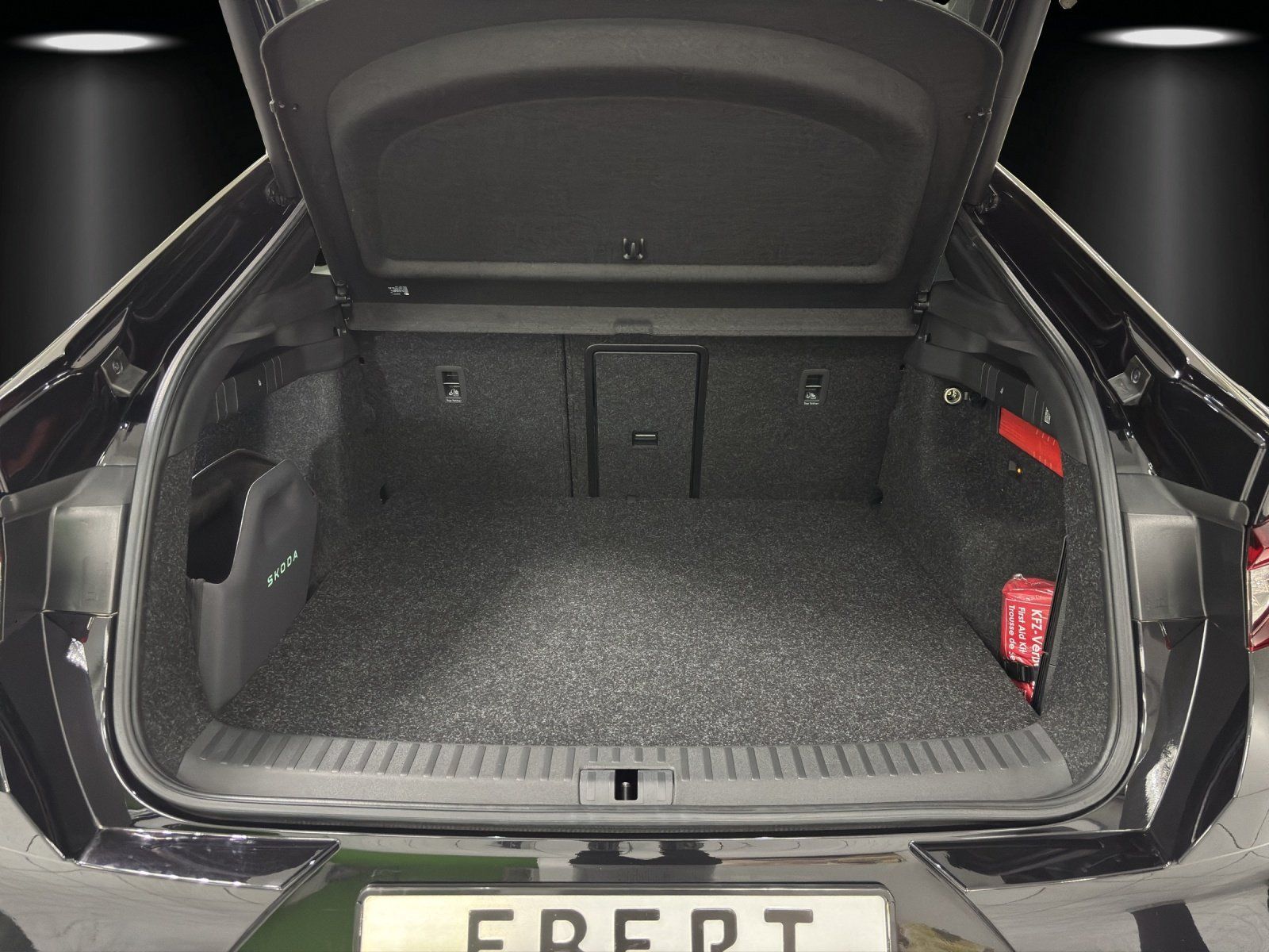 Fahrzeugabbildung SKODA Enyaq Coupe 85 Sportline