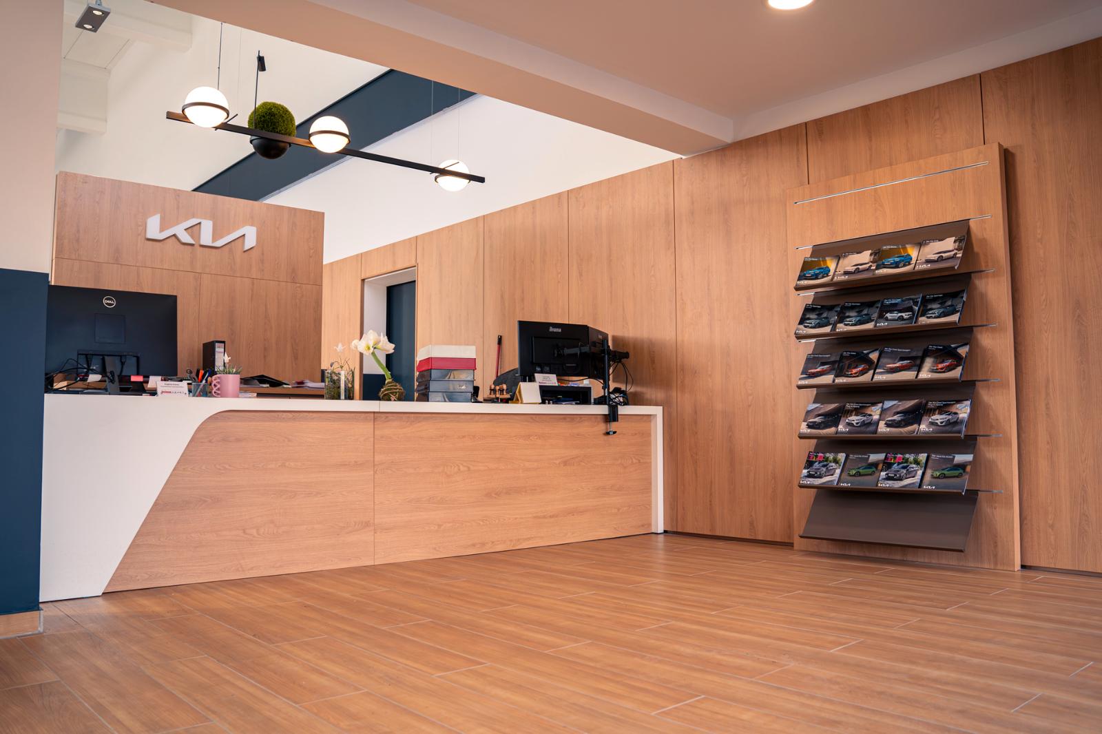 showroom-image-main