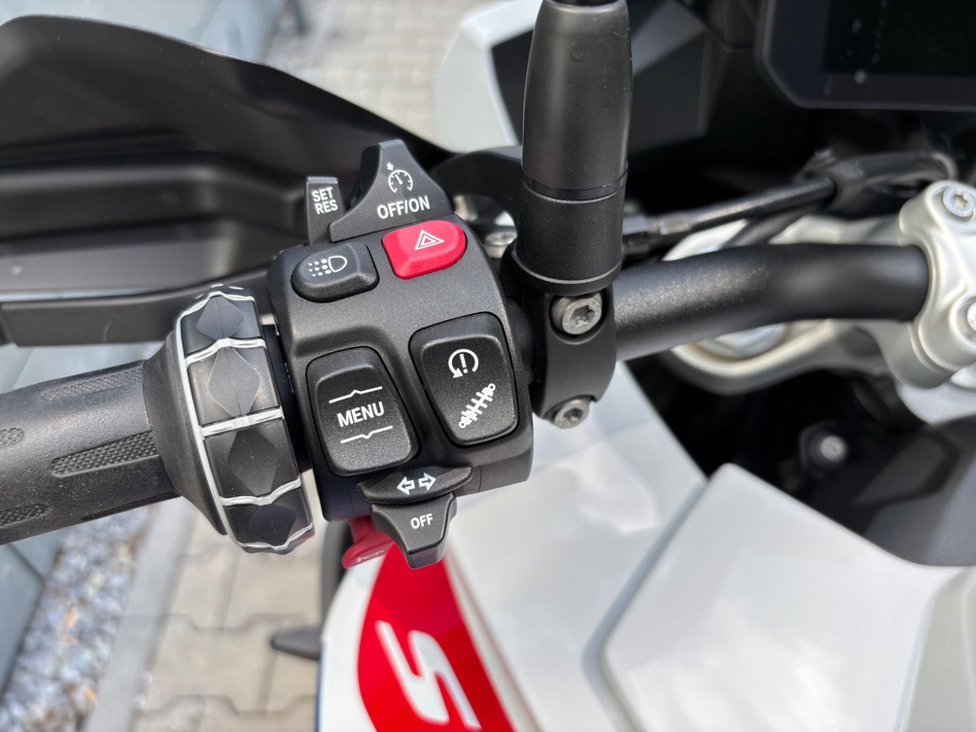 Fahrzeugabbildung BMW S 1000 XR Style Sport Touring u. Dynamikpaket