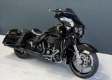 Harley-Davidson FLHXSE 