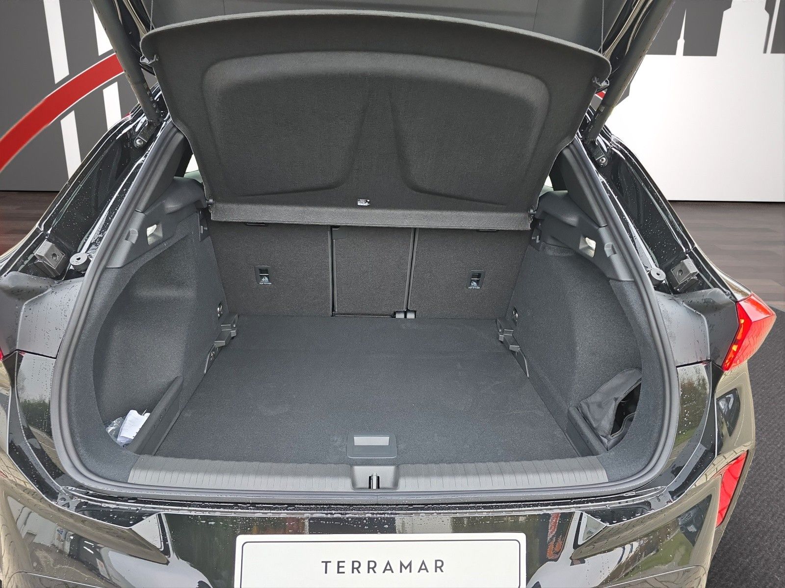 Fahrzeugabbildung CUPRA Terramar 1.5 eTSI DSG SENNHEISER/NAV/LED/ACC/TOT