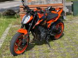 KTM Duke 890 GP - KTM 890 DUKE GP
