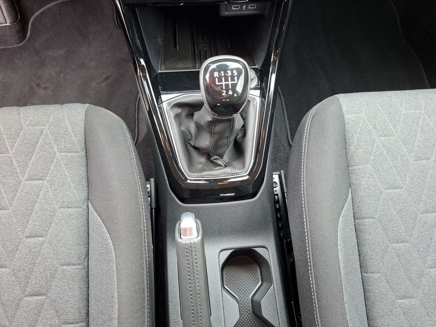 T-Cross 1.0 TSI Life *NAVI*LED*ACC*APPCONNECT*
