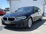 BMW 520 d Mild Hybrid  LIMO*HUD*STHZ* LED*KAMERA*LIV - BMW 520: mit Anhängerkupplung