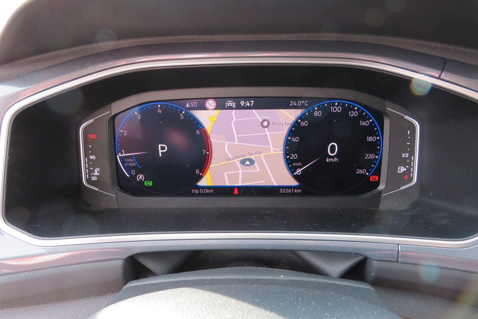 Fahrzeugabbildung Volkswagen T-Roc Style KAMERA ACC NAVI APP SITZH DIGI-COPI