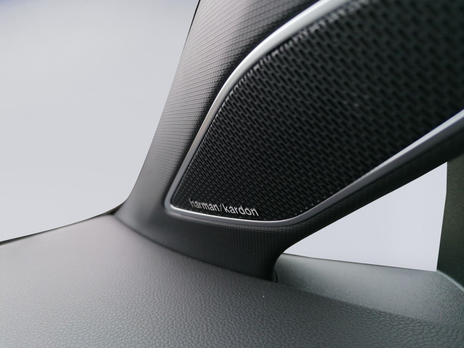 Golf VIII GTD DSG HARMAN-KARDON+KAMERA+LED+ACC