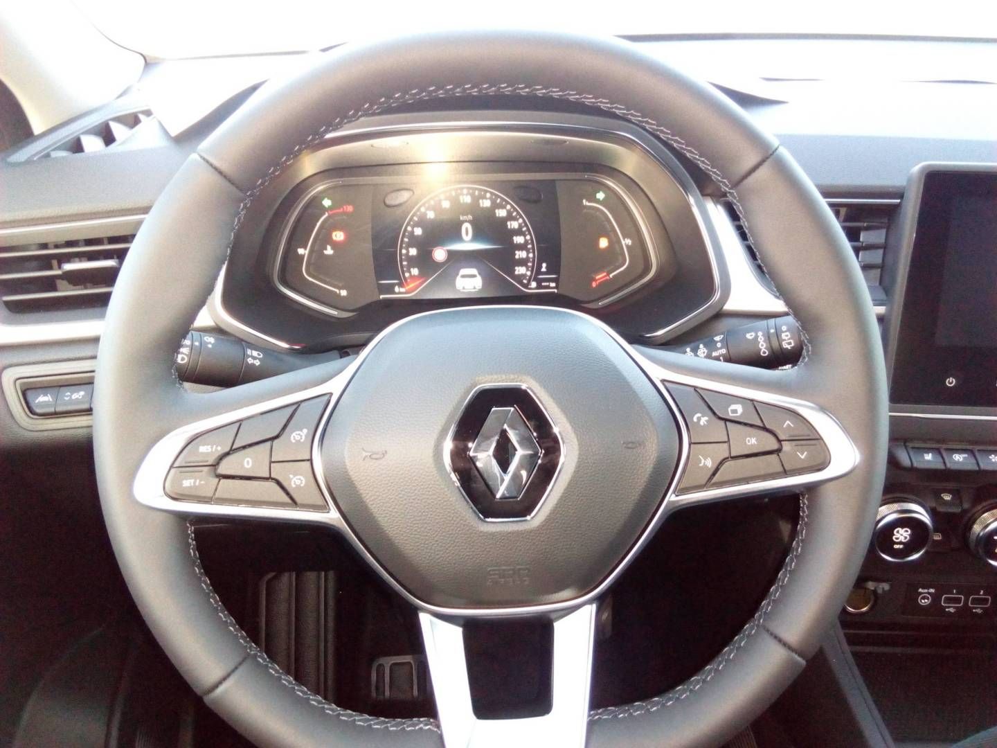 Fahrzeugabbildung Renault CAPTUR TECHNO TCe 140