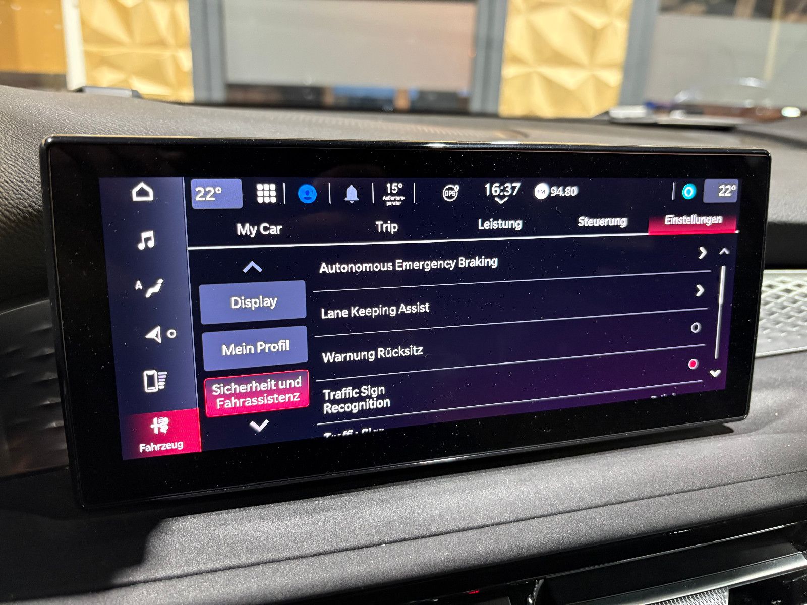 Fahrzeugabbildung Alfa Romeo Tonale Sprint/APPLE/NAVI/ACC/PDC/SPURHALTE/KLIMA