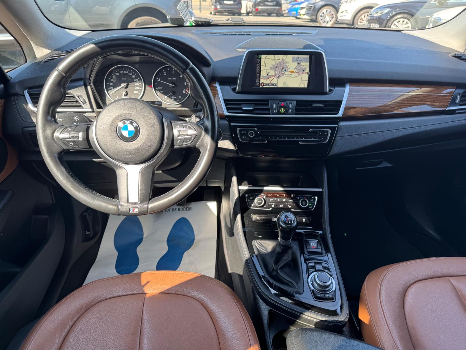 BMW 218 Active Tourer *NAVI*LEDER*PDC*LED*TEMP*