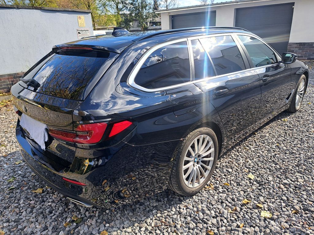 Image of BMW 520