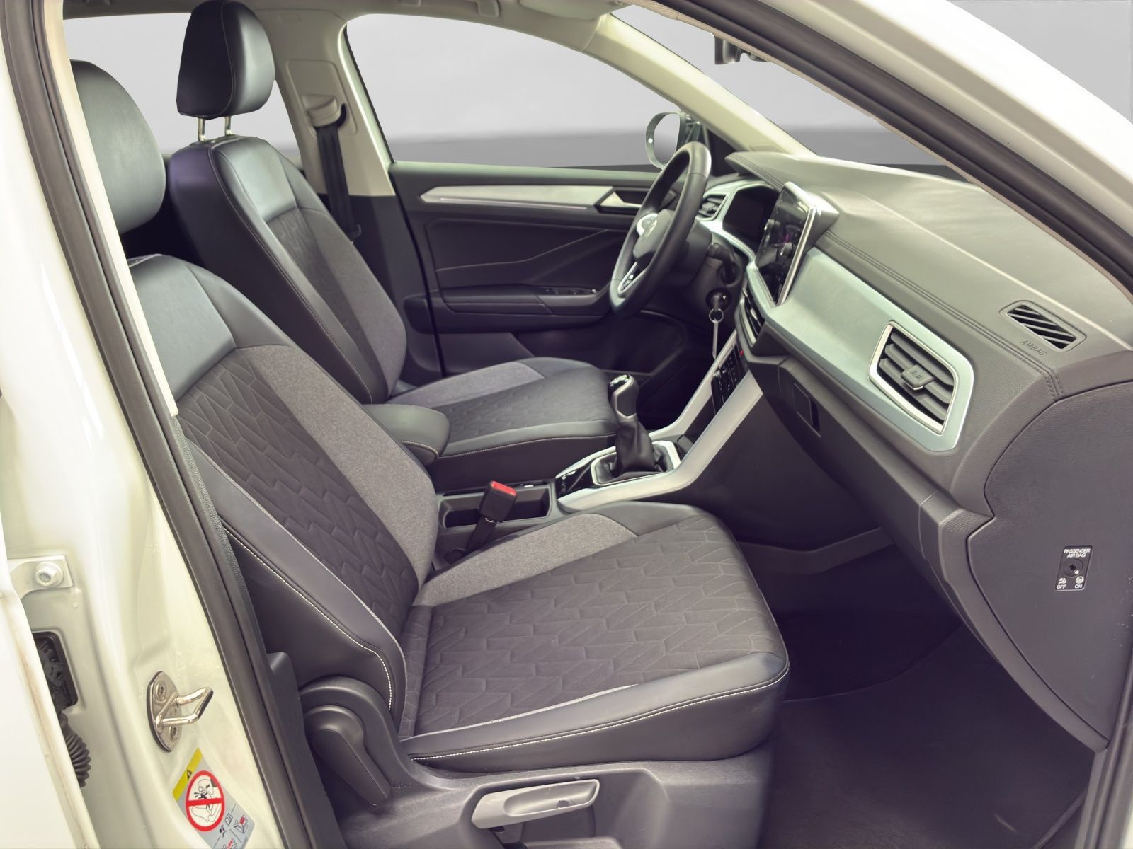 Volkswagen T-Roc - Bild 4