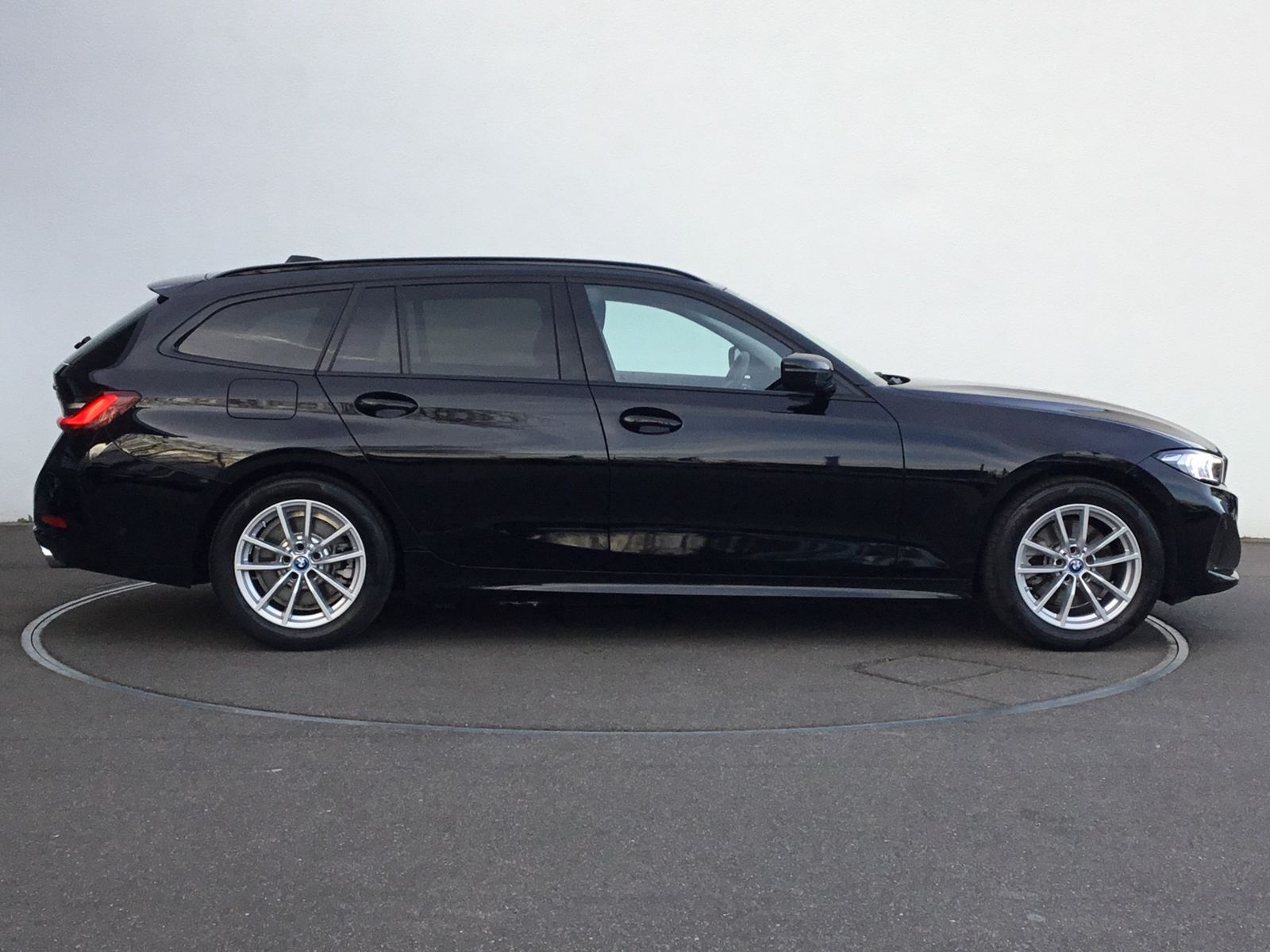 BMW 330 - Bild 6
