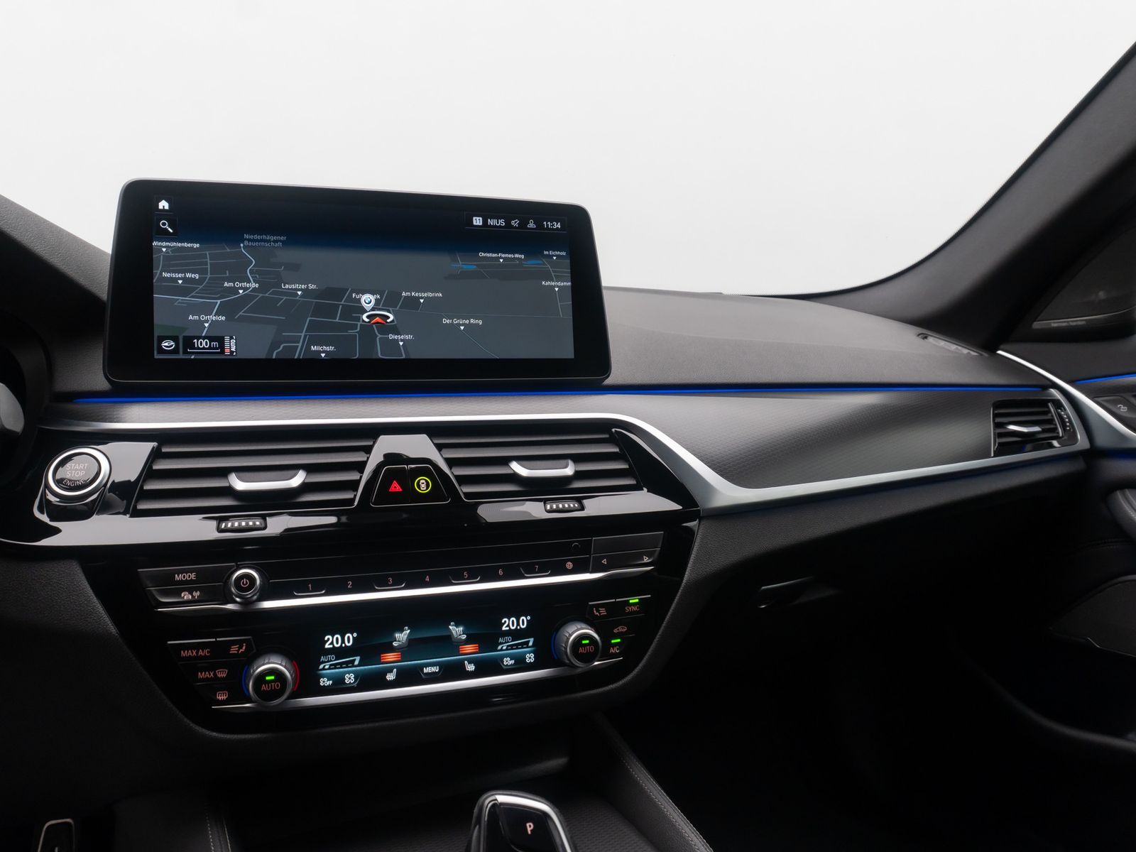 Fahrzeugabbildung BMW 530i M Sport AHK Kamera HUD H/K DAB Massage ACC