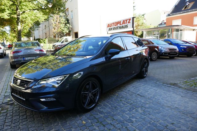 SEAT Leon ST FR, Leder, Panorama, LED