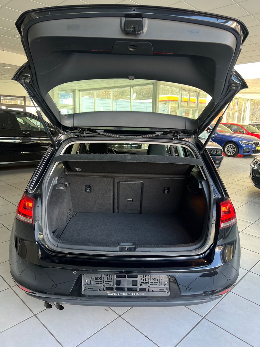 Fahrzeugabbildung Volkswagen Golf VII Lim. 2.0 TDI Highline BMT