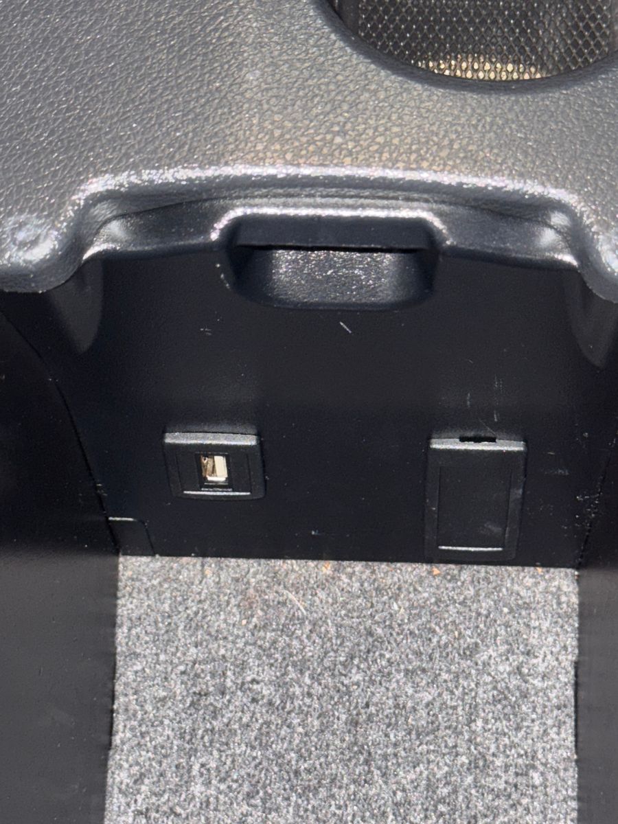 Fahrzeugabbildung Mercedes-Benz CLA 180 Coupe SPORTPAKET URBAN NIGHT NAVI KAMERA