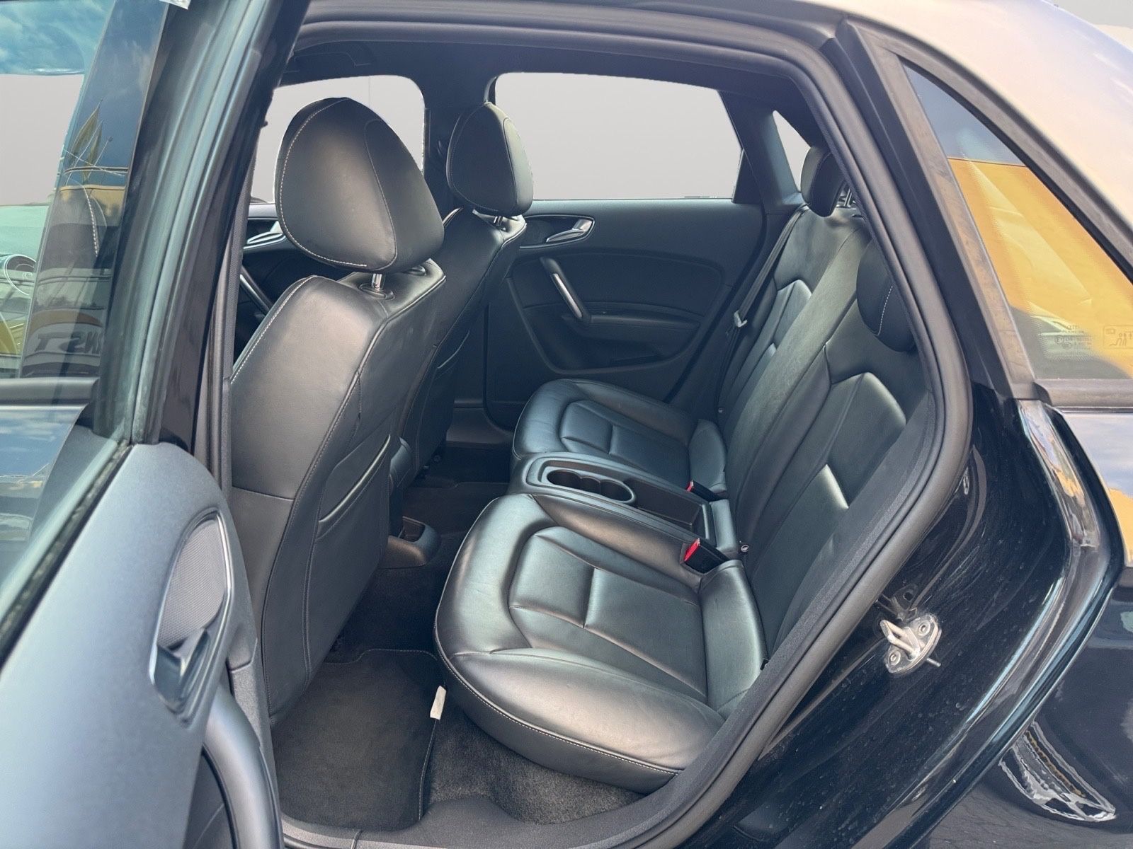 Fahrzeugabbildung Audi S1 Sportback 2.0 TFSI quattro*LED*PDC*Leder*Xeno