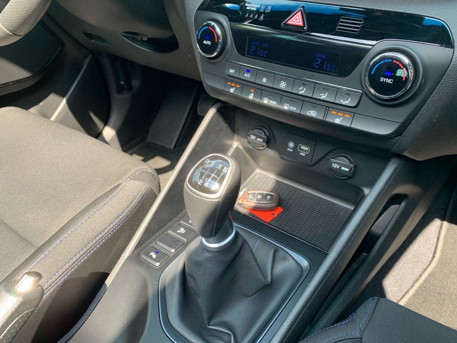 Fahrzeugabbildung Hyundai TUCSON 1.6 Turbo Passion + Panorama Dach