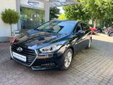 Hyundai i40 cw blue Trend 1,7D LED* Navi* Tüv Neu* Hd. - Hyundai i40 Trend mit Diesel-Antrieb