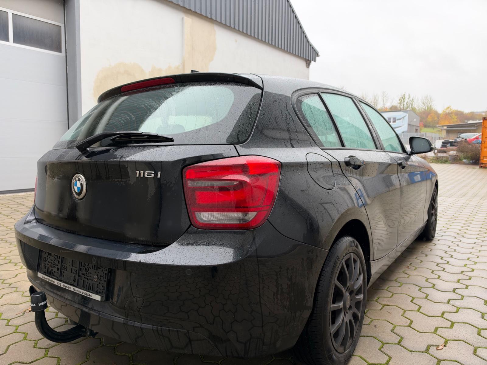 BMW 116 2014 — engine 1.598 cm³, 136 HP (100kW)