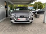 Audi e-tron quattro -