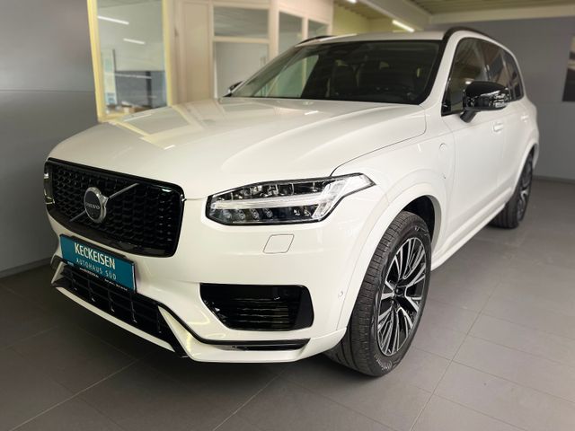 Volvo XC90 T8 AWD Plug-In Hybrid PLUS Dark