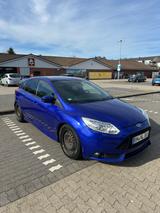 Ford Focus 2,0 EB ST Leder-Sport-Paket Turnier ST - Ford Focus aus 2013: ST