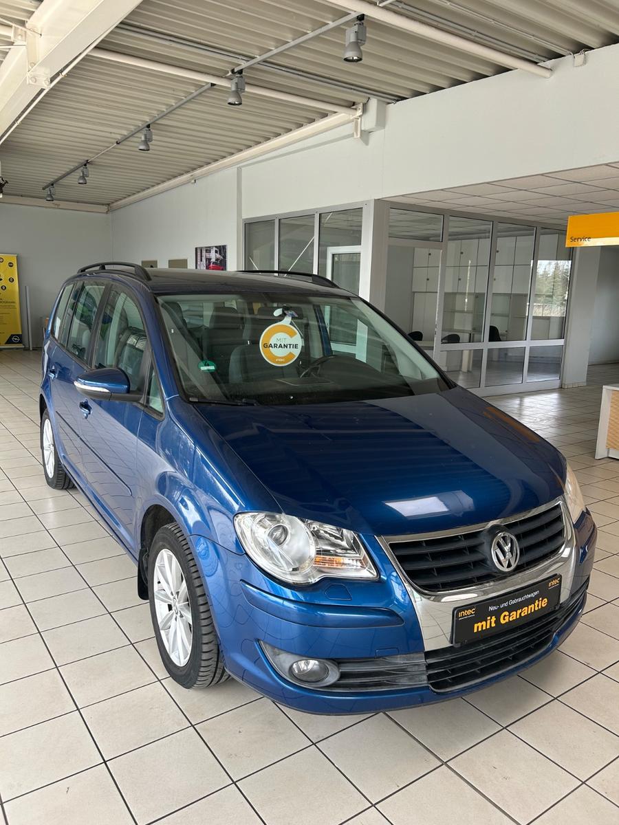 Volkswagen Touran (Sitzheizung- Radio-Einparkhilfe)