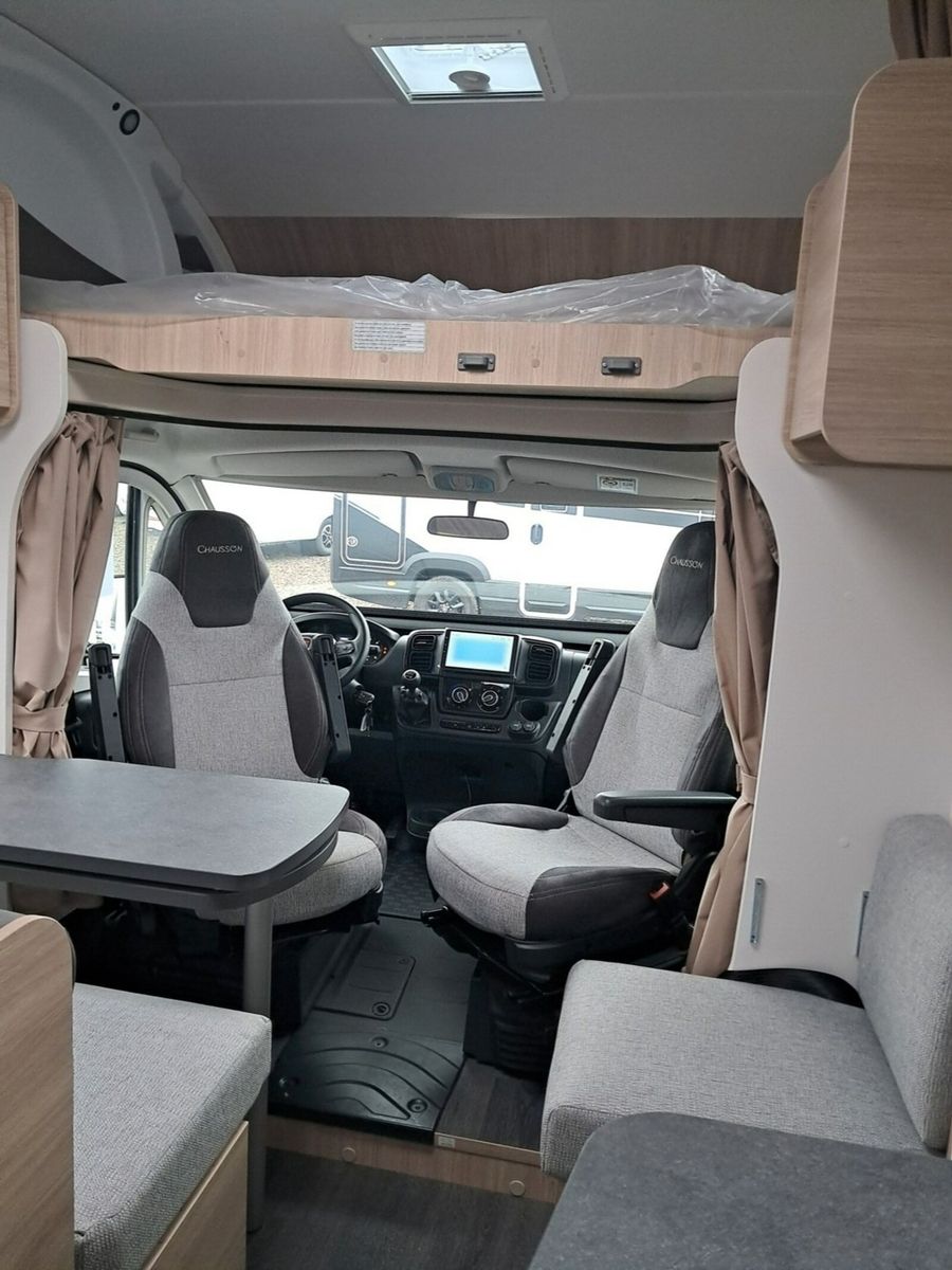 Fahrzeugabbildung Chausson Alkoven C514 First Line  Markise,Navi,RK,Solar