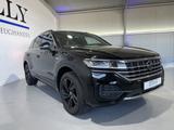 Volkswagen Touareg 3.0 TDI*R-Line*4Motion*AHK*Leder*Pano* - Volkswagen Touareg mit Diesel-Antrieb: Geländewagen, Automatik