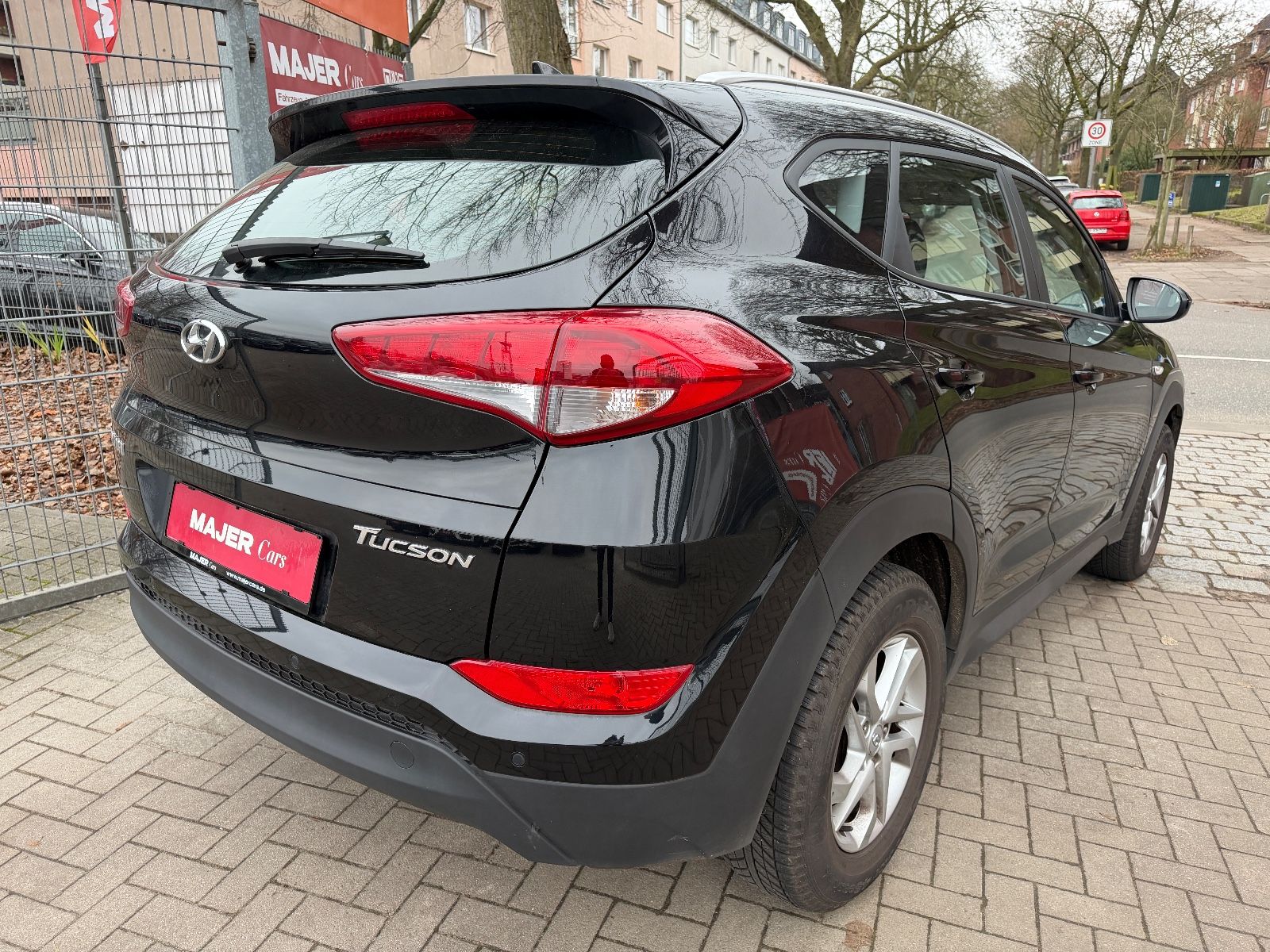 Fahrzeugabbildung Hyundai Tucson 1.6 GDI*KAMERA*NAVI*PDC*SITZHEIZ*PDC*ALU