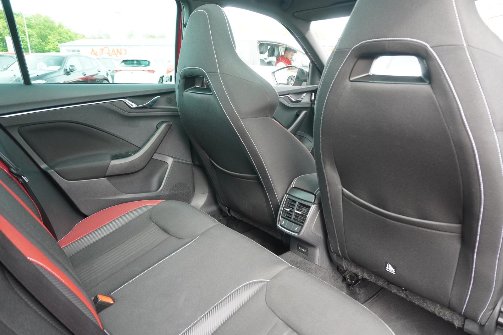 Skoda Kamiq 1.0 TSI DSG Monte Carlo LED Navi Panorama