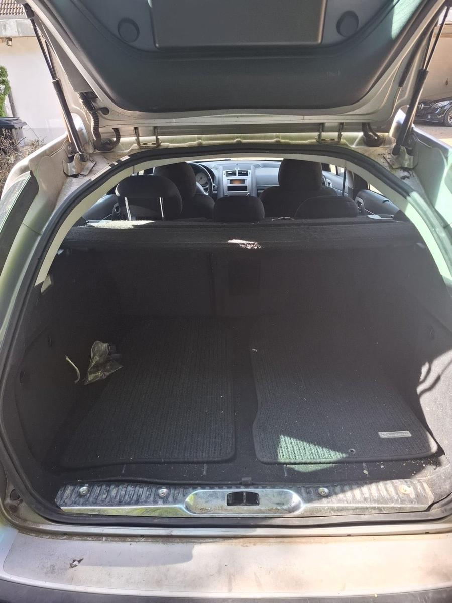 Peugeot 407 2005 — engine 136 HP (100kW)