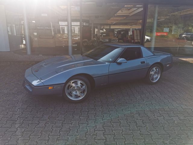 Corvette ORIGINAL 13.000 KM !!! 6 Gang Schalter + Hardtop