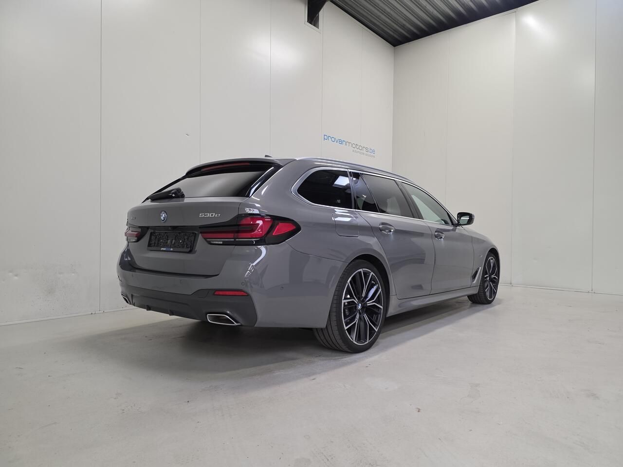 BMW 530 e xDrive Hybrid - M-Pack - Topstaat! imagem 3