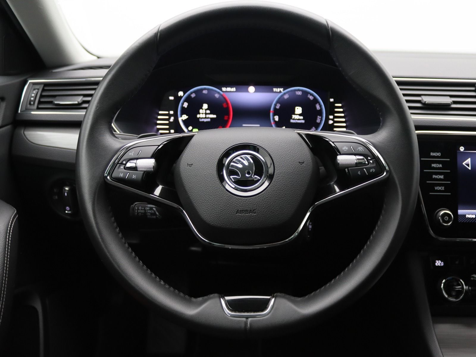 Skoda Superb - Bild 15