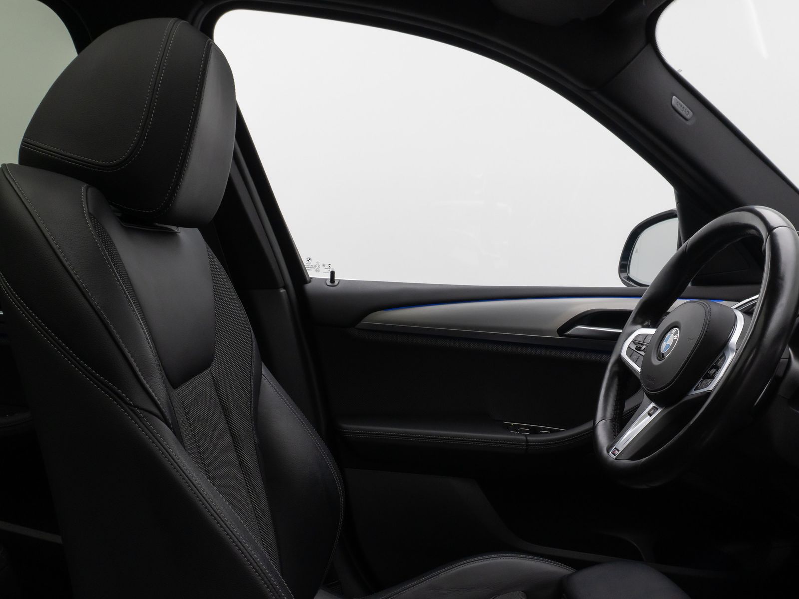 Fahrzeugabbildung BMW X3 xD20d xLine Kamera Panorama DAB HUD HiFi AHK