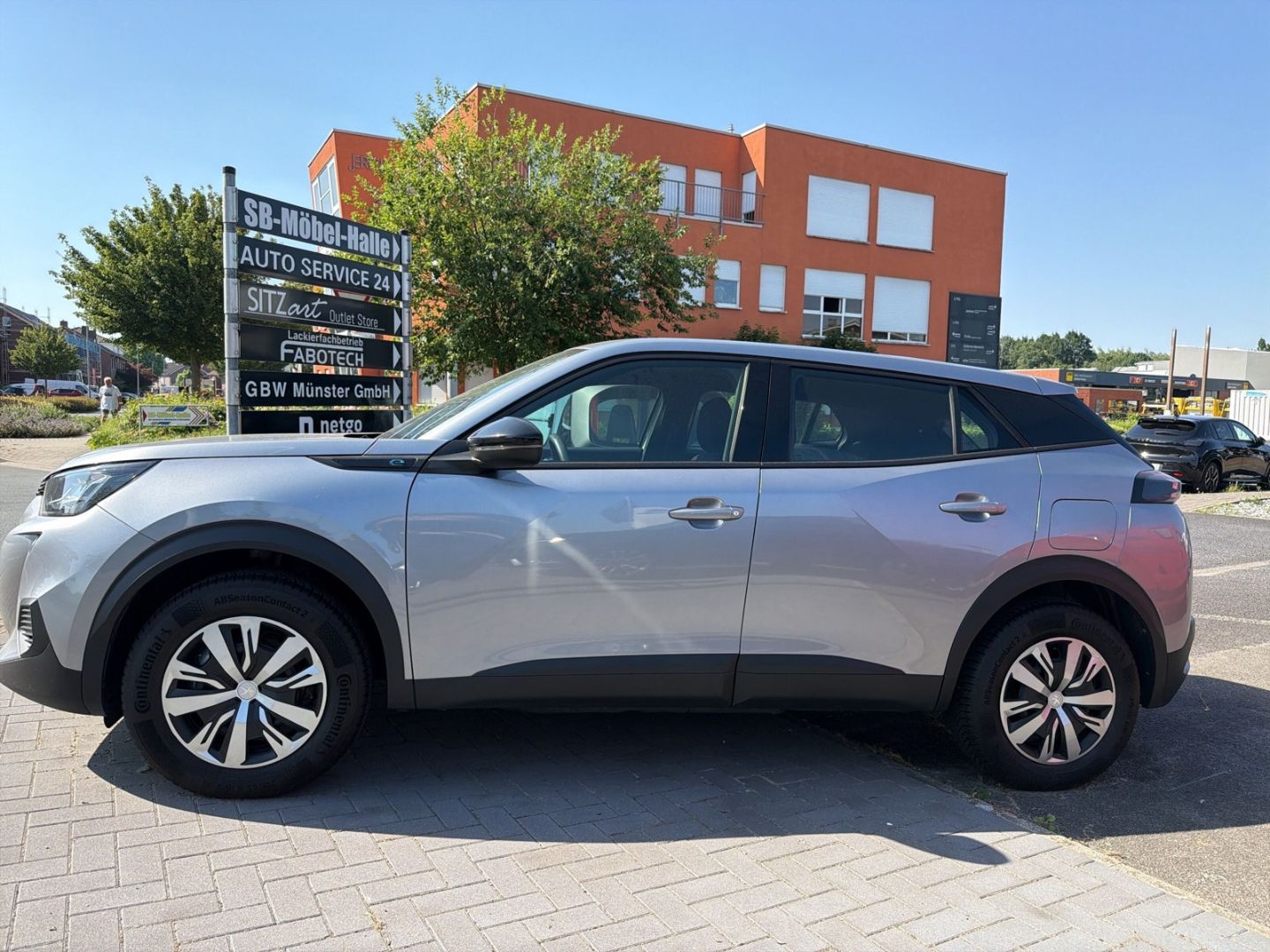 Peugeot 2008 e- Active Pack Elektromotor 136 imagem 2