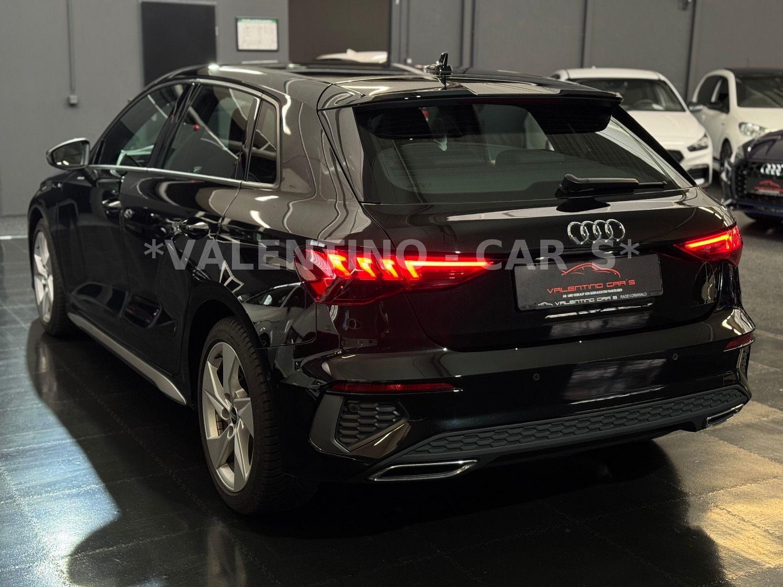 Audi A3 SPB 30 TFSI S-line S-Tron Matrix Apple Ambien foto 8