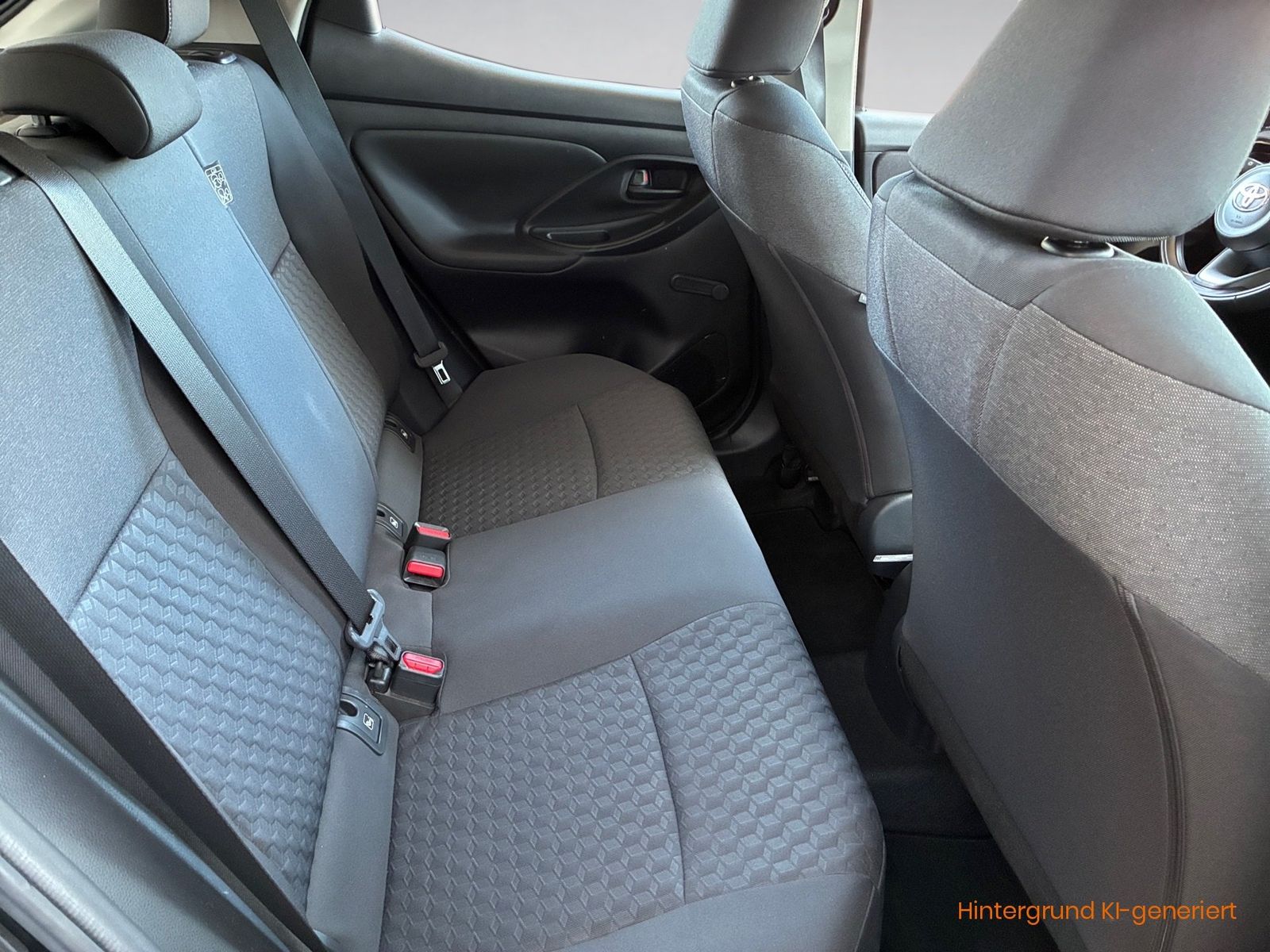 Fahrzeugabbildung Toyota Yaris 1.0 Comfort Kamera,Navi,ACC