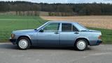 Mercedes-Benz 190 D 2,5 - Mercedes-Benz 190 mit Diesel-Antrieb: Limousine, Automatik