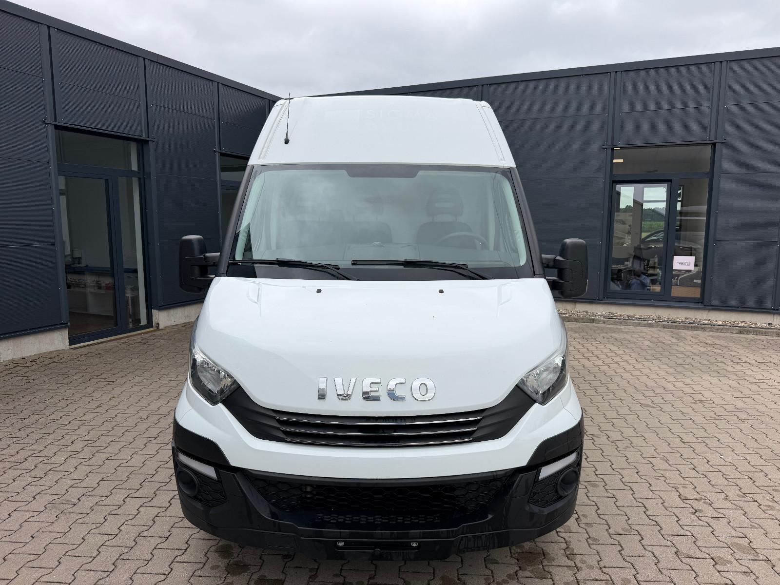 Iveco Daily Kasten HKa 35 S ... V Radstand 3520 L