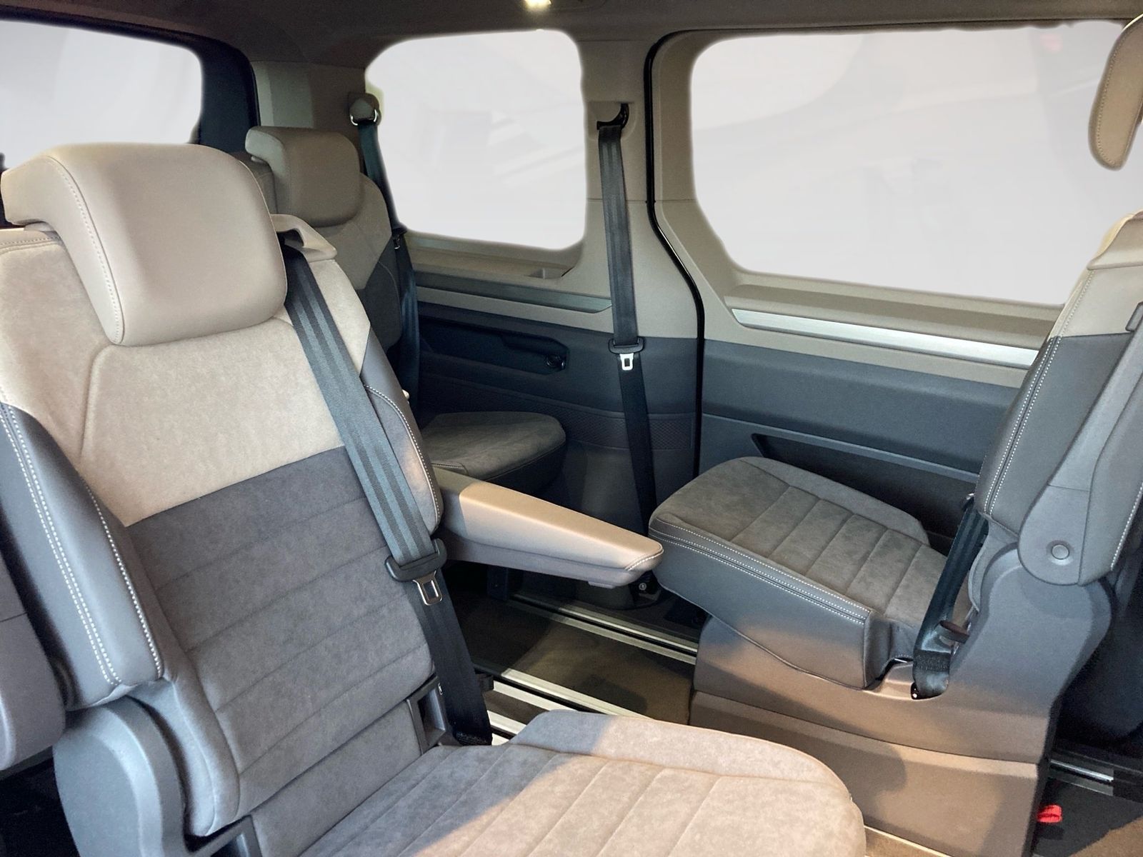 Volkswagen T7 Multivan - Bild 10
